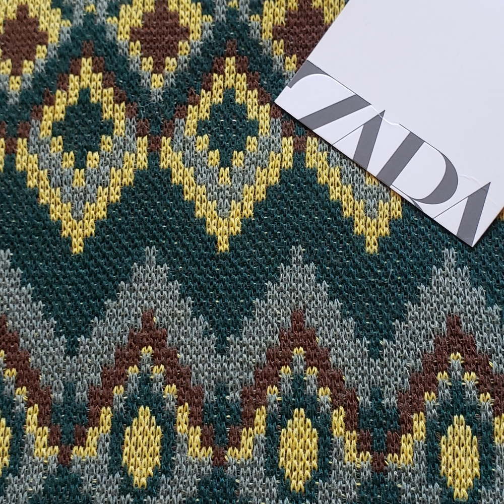 Gorgeous Zara jacquard boxy sweater in Size L. - Picture 7 of 10